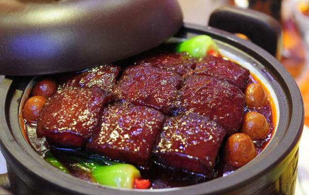 Nồi thịt kho Đông Pha thơm béo