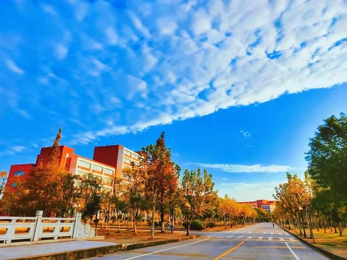 Cơ sơ vật chất Đại học Khoa học và Công nghệ Hoa Đông