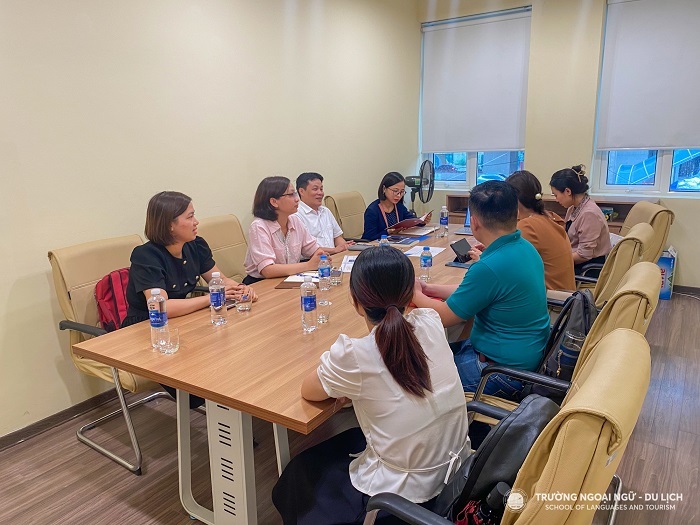 Họp mặt trao đổi hướng hợp tác giữa BJ888 COM và trường Ngoại ngữ - Du lịch 3
