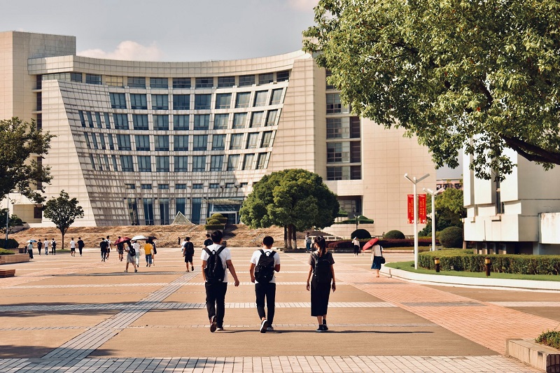 Trường đại học Thượng Hải Trung Quốc