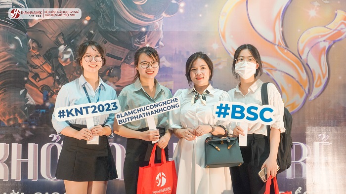 Đại diện BJ888 COM đến tham dự