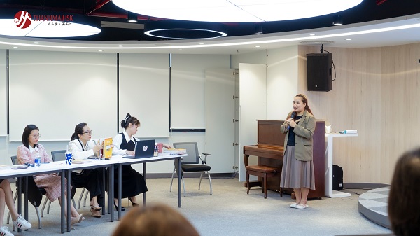 Lớp BJ38 Trang Đăng Nhập doanh nghiệp tại Công ty cổ phần Tasco 3