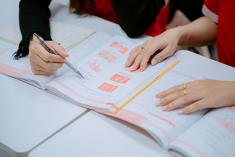 Khóa học dạy BJ38 Trang Đăng Nhập 1 kèm 1 theo yêu cầu