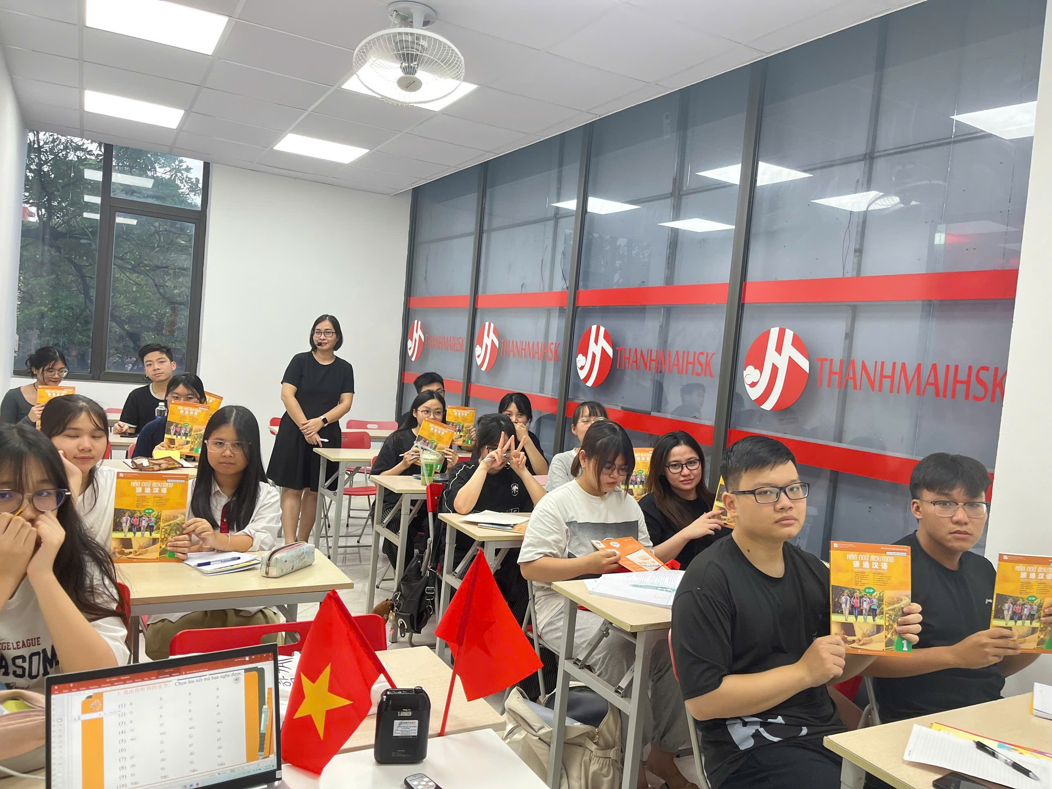 Lớp Bi88 đá gà Trung BJ888 COM Hà Đông