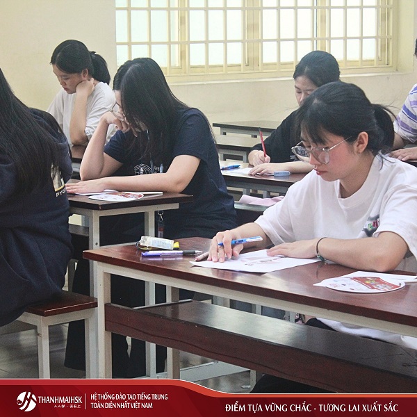 BJ888 COM cùng sinh viên USSH tạo nên kỳ thi thử Đá gà Bj88 đăng nhập thành công 3