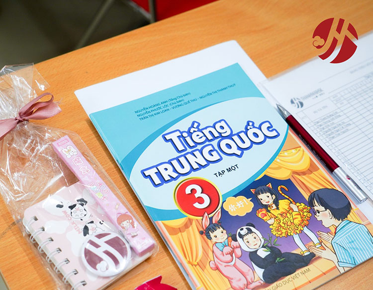 Các khóa Bi88 đá gà Trung cho trẻ em tại BJ888 COM