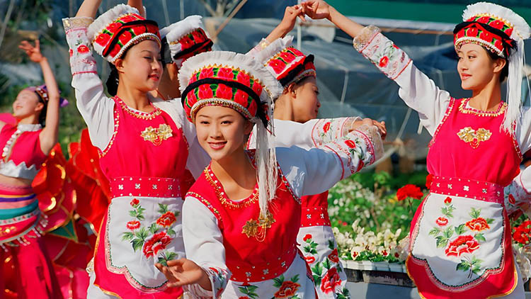 Vì sao Trung Quốc có nhiều dân tộc đến vậy?